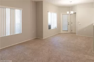 Photo #3: 2141112 Listing