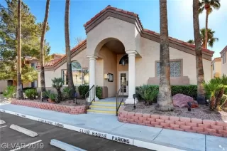 Photo #1: 2141131 Listing