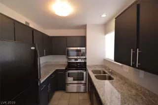 Photo #3: 2141158 Listing 