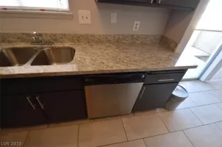 Photo #5: 2141158 Listing 