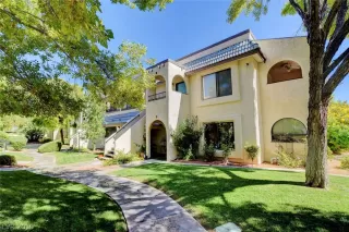 Photo #2: 2141178 Listing