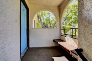 Photo #4: 2141178 Listing