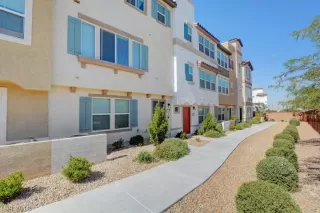 Photo #1: 2141183 Listing 