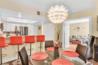 Photo #6: 2141190 Listing