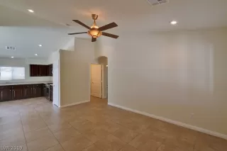 Photo #6: 2141224 Listing 