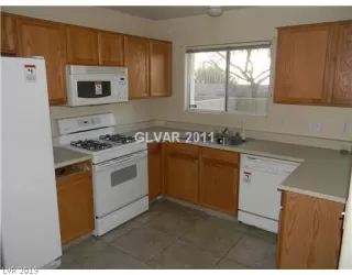 Photo #4: 2141227 Listing