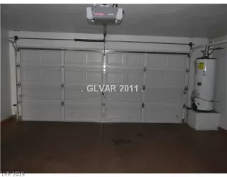 Photo #5: 2141227 Listing