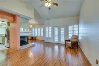 Photo #3: 2141243 Listing 