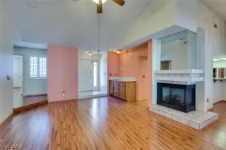 Photo #5: 2141243 Listing 