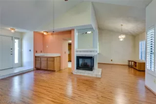 Photo #6: 2141243 Listing 