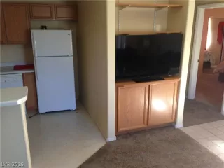Photo #2: 2141293 Listing 
