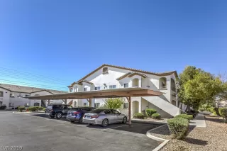 Photo #2: 2141309 Listing