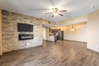 Photo #6: 2141309 Listing