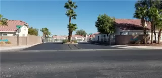 Photo #5: 2141348 Listing