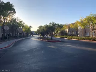 Photo #1: 2141350 Listing