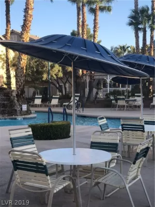 Photo #2: 2141350 Listing