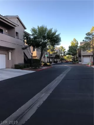 Photo #6: 2141350 Listing