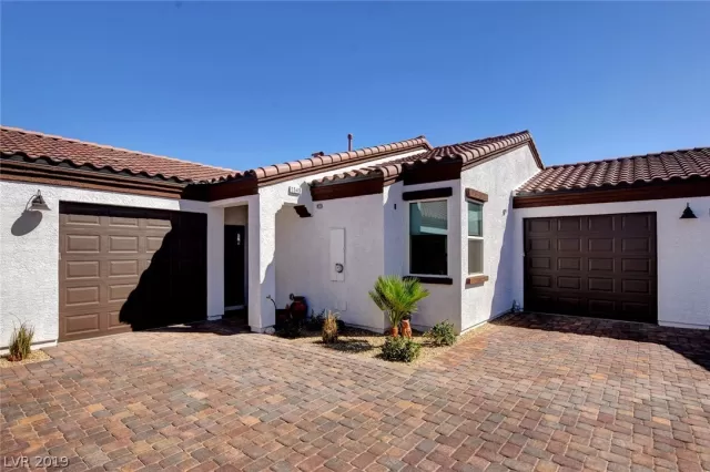 MLS: 2141363 Condo For Sale