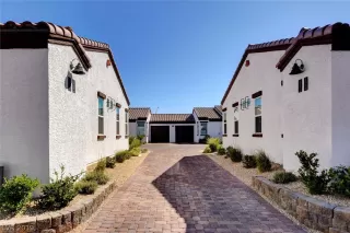 Photo #1: 2141363 Listing