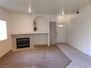 Photo #4: 2141364 Listing 