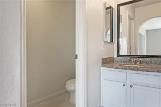 Photo #6: 2141402 Listing 