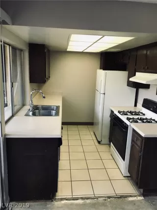 Photo #1: 2141416 Listing 