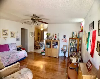 Photo #5: 2141446 Listing 