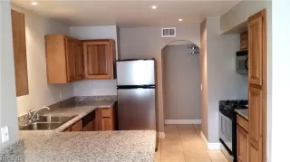 Photo #2: 2141447 Listing 