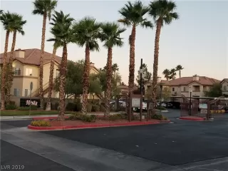 Photo #1: 2141454 Listing