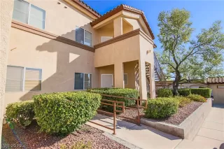 Photo #2: 2141454 Listing