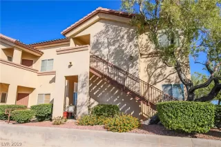 Photo #3: 2141454 Listing
