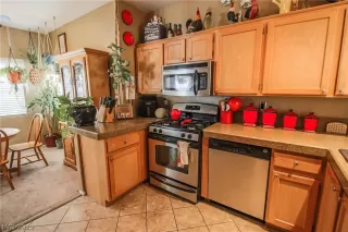 Photo #6: 2141454 Listing