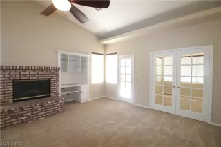 Photo #4: 2141503 Listing