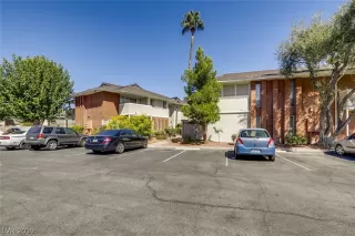 Photo #2: 2141505 Listing