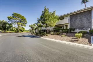 Photo #3: 2141505 Listing