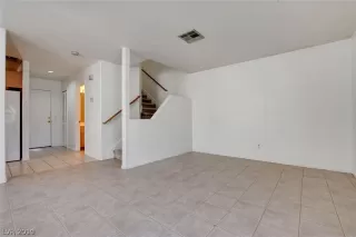 Photo #2: 2141508 Listing