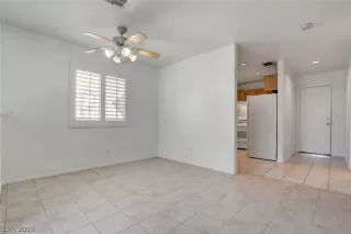 Photo #5: 2141508 Listing