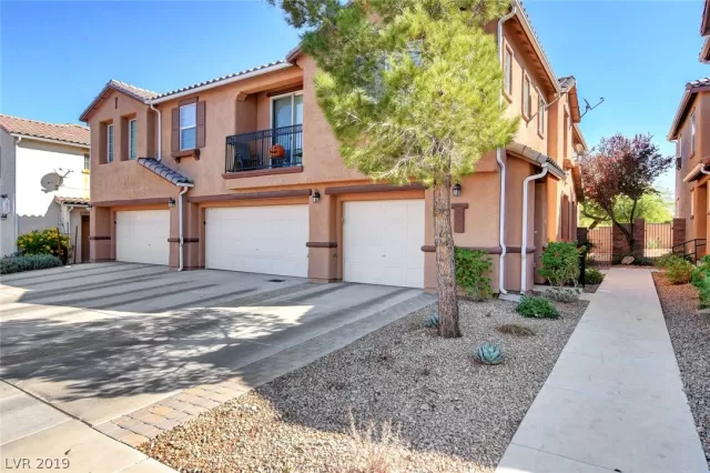 MLS: 2141513 Condo For Sale