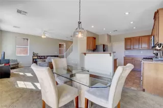 Photo #6: 2141513 Listing