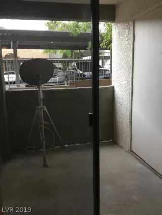 Photo #4: 2141522 Listing 