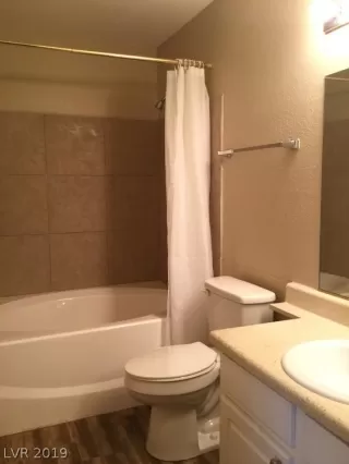 Photo #6: 2141522 Listing 