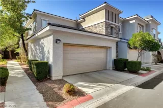 Photo #1: 2141526 Listing