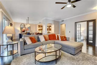 Photo #5: 2141526 Listing