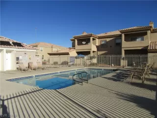 Photo #2: 2141551 Listing 