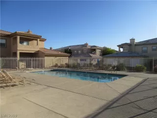 Photo #3: 2141551 Listing 