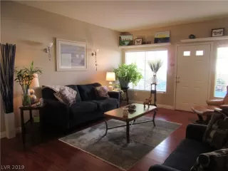 Photo #5: 2141551 Listing 