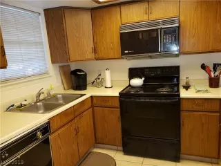 Photo #2: 2141555 Listing 