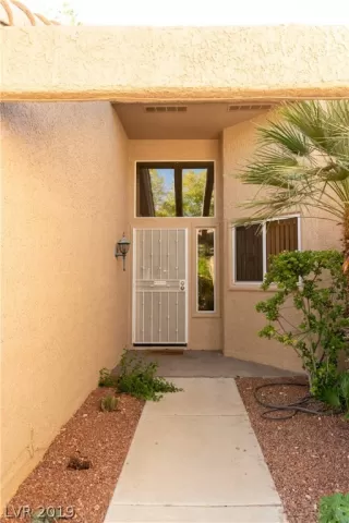 Photo #3: 2141578 Listing 