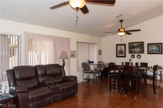 Photo #6: 2141578 Listing 