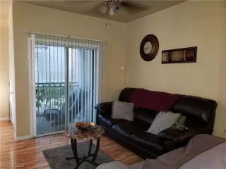 Photo #3: 2141605 Listing